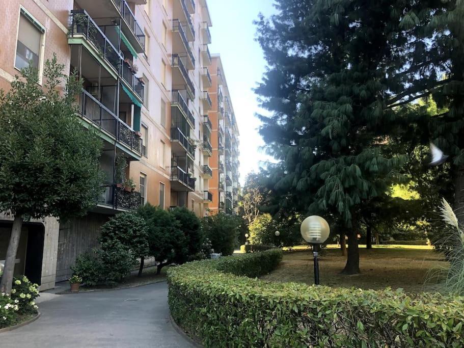 Appartamento Veronica, Per Lavoro E Relax Corsico Dış mekan fotoğraf