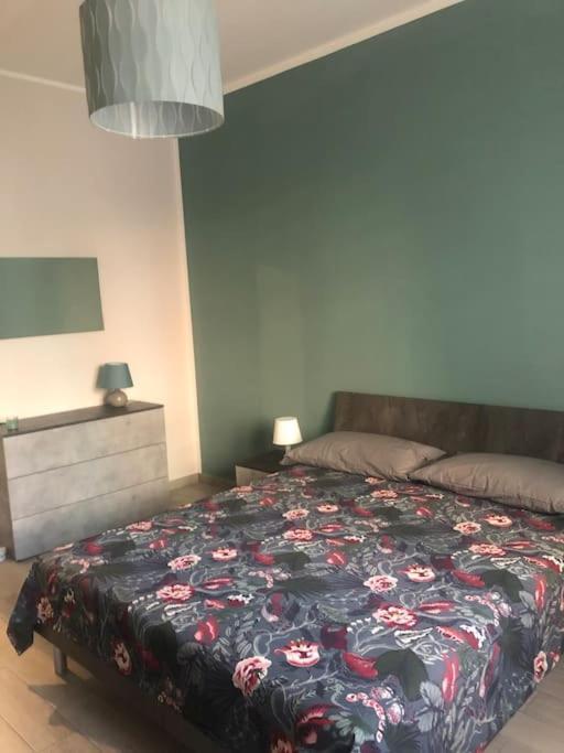 Appartamento Veronica, Per Lavoro E Relax Corsico Dış mekan fotoğraf