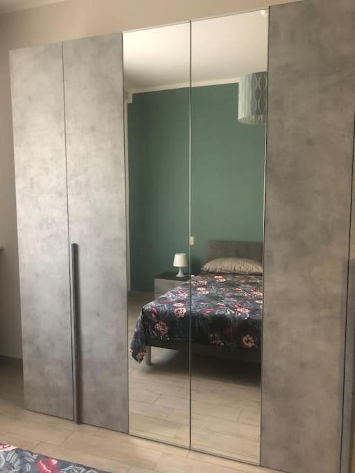 Appartamento Veronica, Per Lavoro E Relax Corsico Dış mekan fotoğraf