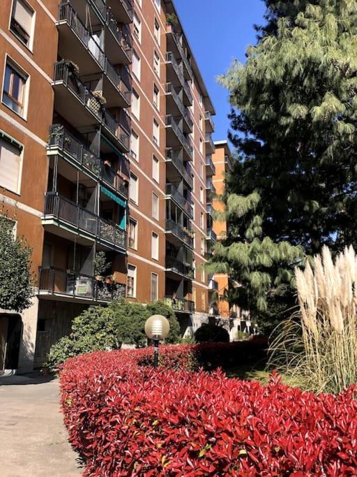 Appartamento Veronica, Per Lavoro E Relax Corsico Dış mekan fotoğraf