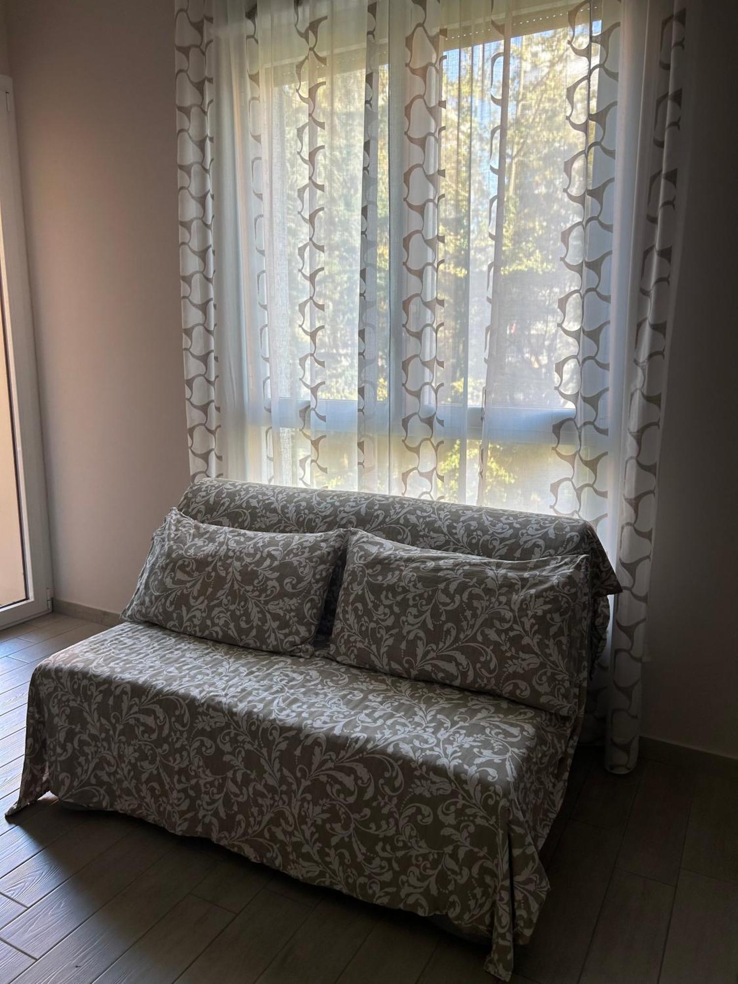 Appartamento Veronica, Per Lavoro E Relax Corsico Dış mekan fotoğraf